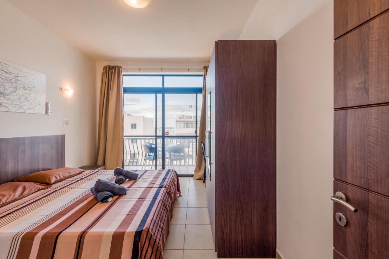 Seashells Apartments With Terrace, Just Off The Seafront In Bugibba - By Getawaysmalta San Pawl il-Baħar Zewnętrze zdjęcie