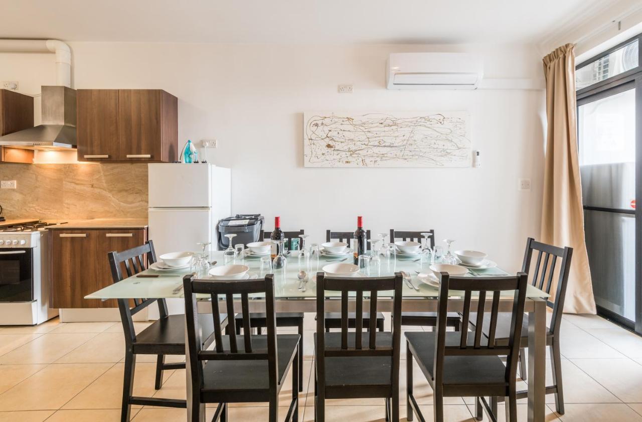 Seashells Apartments With Terrace, Just Off The Seafront In Bugibba - By Getawaysmalta San Pawl il-Baħar Zewnętrze zdjęcie