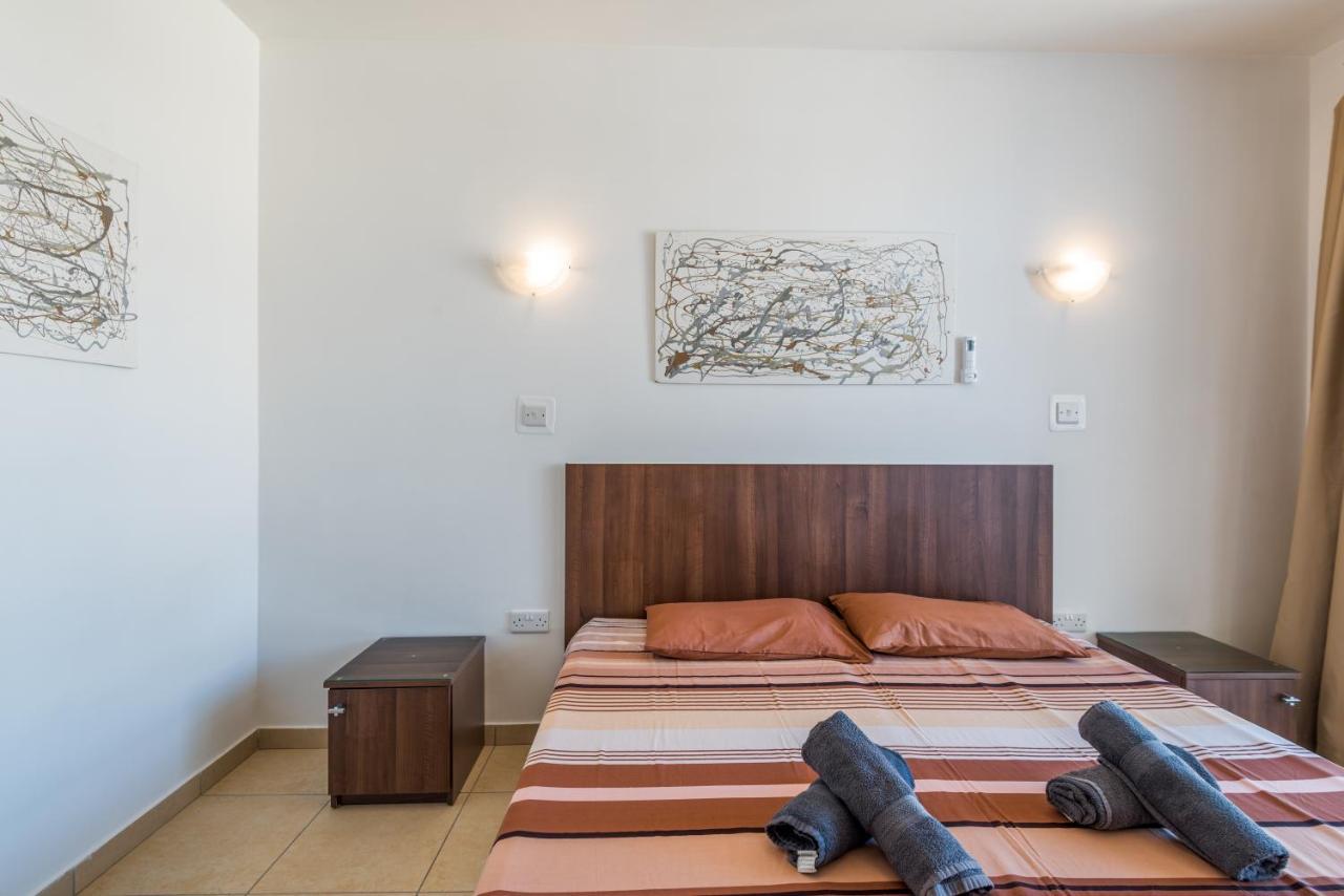 Seashells Apartments With Terrace, Just Off The Seafront In Bugibba - By Getawaysmalta San Pawl il-Baħar Zewnętrze zdjęcie