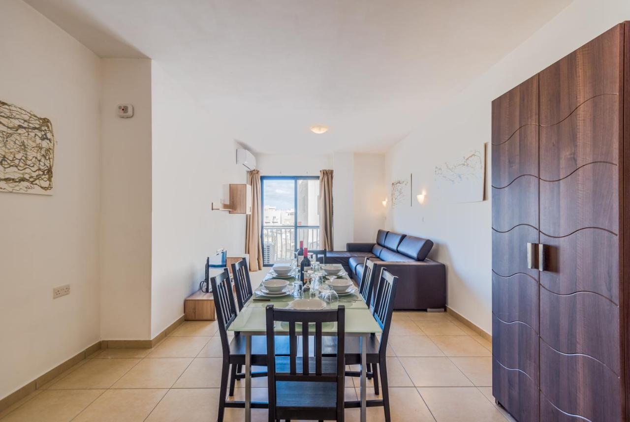 Seashells Apartments With Terrace, Just Off The Seafront In Bugibba - By Getawaysmalta San Pawl il-Baħar Zewnętrze zdjęcie