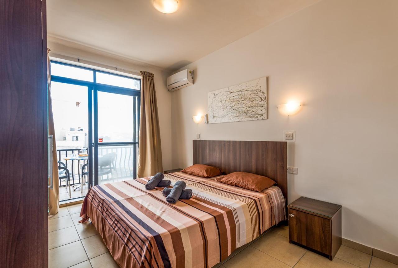 Seashells Apartments With Terrace, Just Off The Seafront In Bugibba - By Getawaysmalta San Pawl il-Baħar Zewnętrze zdjęcie